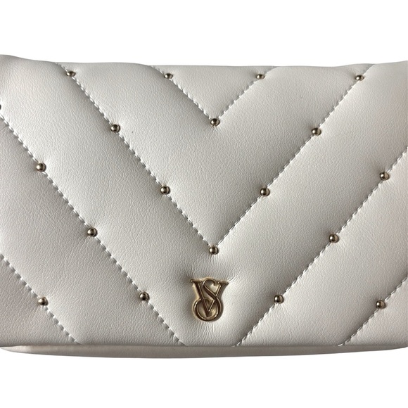 🤍Like New Victoria’s Secret Cream Phone Wallet / Wristlet🤍 - Picture 9 of 10